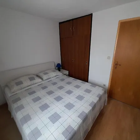 Jela * Splitska